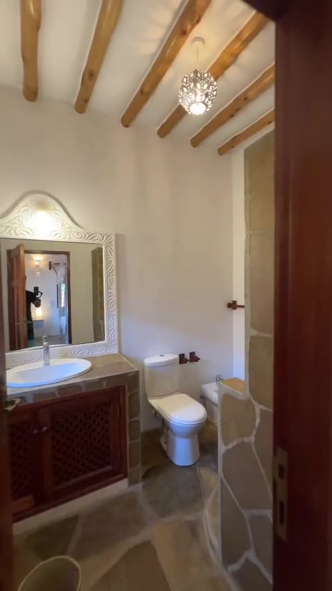 Leo House – photo 5